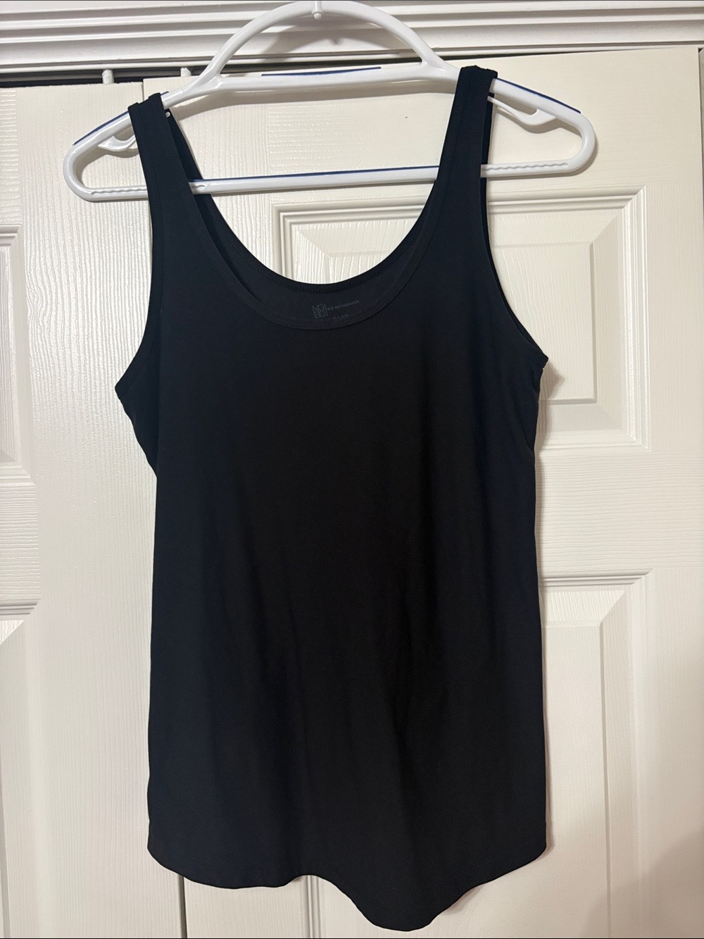 No Boundaries Black Scoop Neck Tank Top